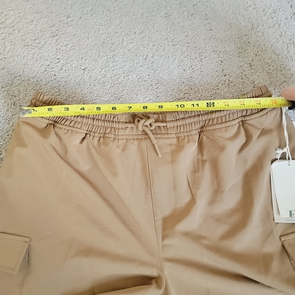 NWT Escape ESC Cargo Shorts M - Picture 4 of 8